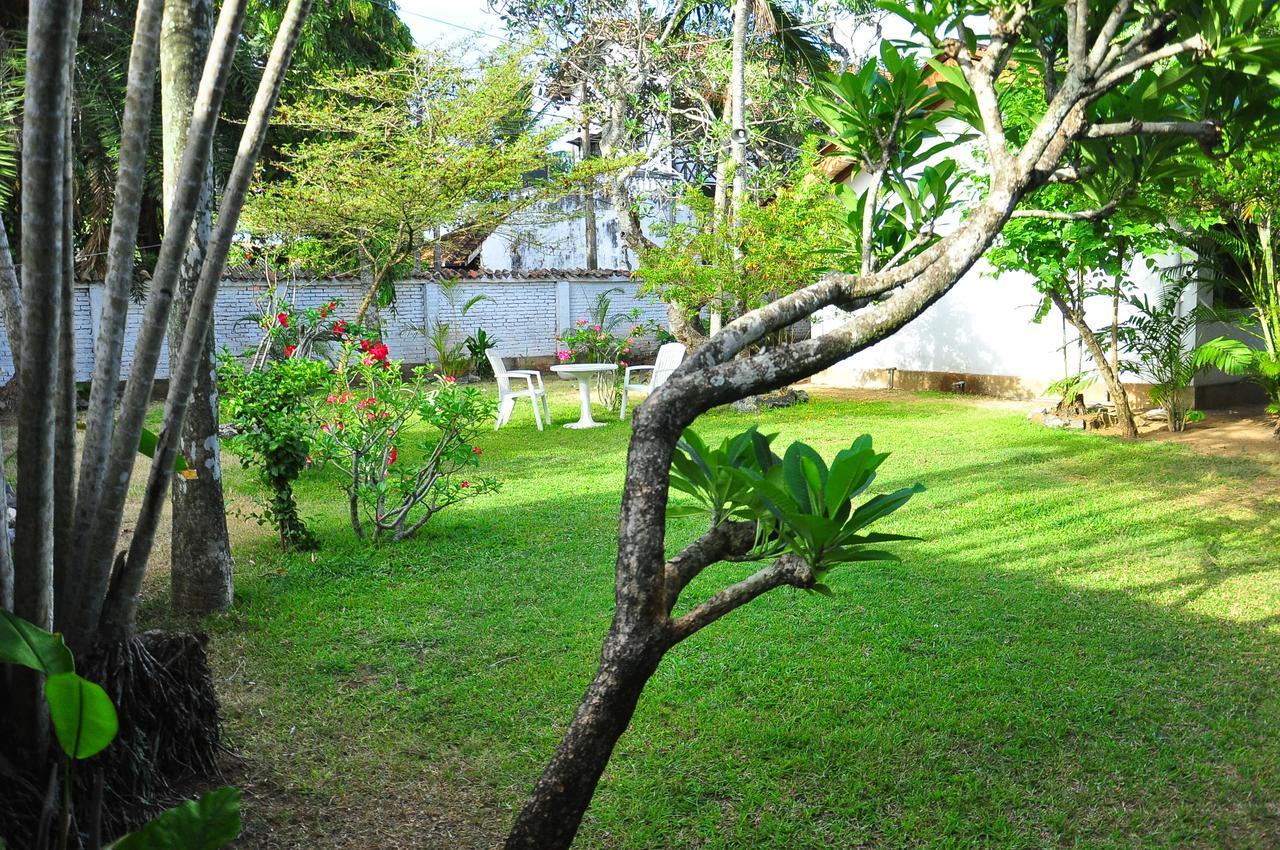 Cottage Garden Bungalows Moratuwa Exterior photo
